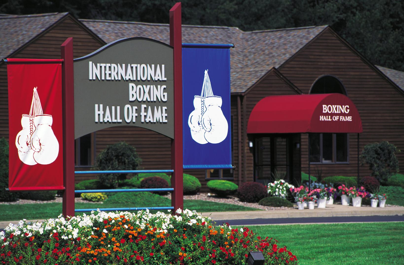 Boxing hall. Boxing Hall of Fame. International Hall of Fame. International Boxing. Международный боксерский зал славы экспонаты.