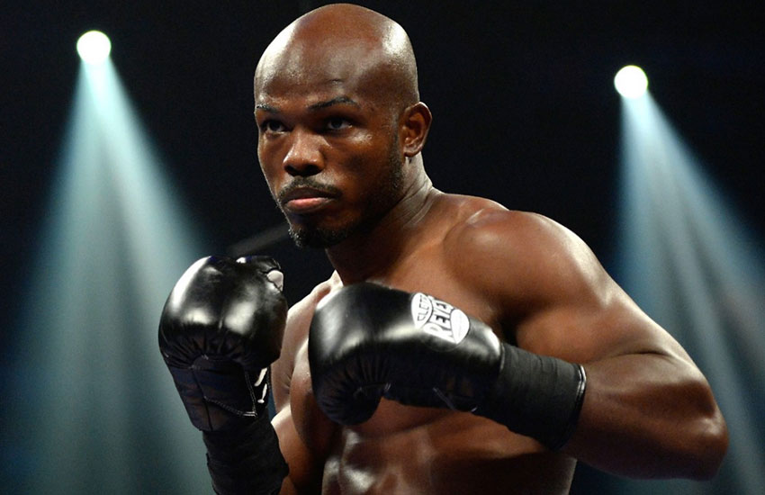 Tim Bradley leaning towards Andrade over Benavidez