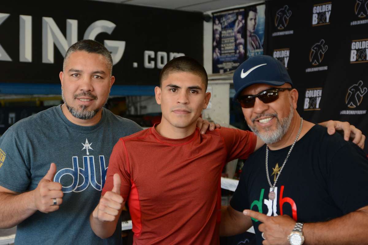 Showdown-Saturday-in-Southern-Cal-De La Hoya-Rios-and-More