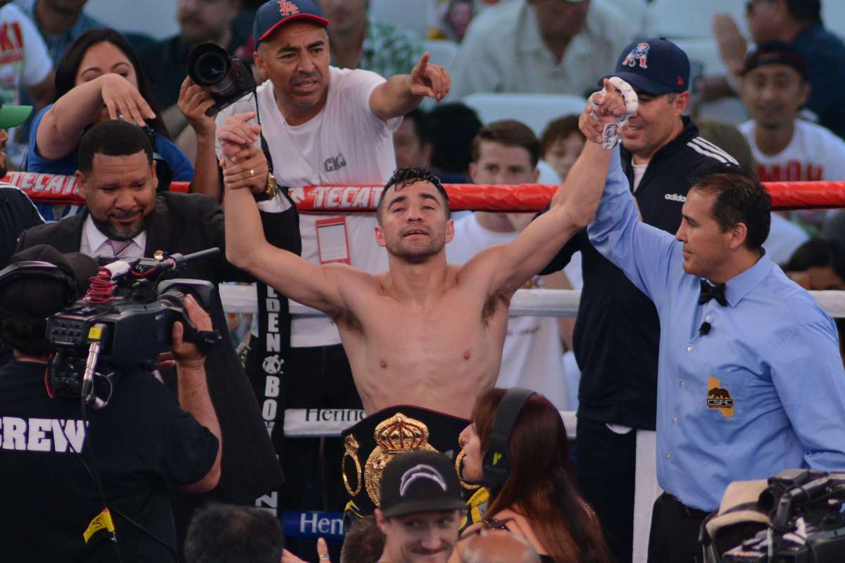 Ronny-Rios-Shocks-Diego-De La Hoya-in-LA-Fight-Card