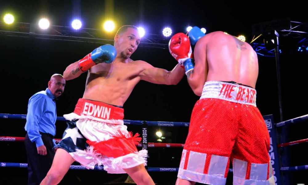 Puerto-Rico's-Edwin-Rodriguez-Upsets-Saul-Sanchez-in-Corona