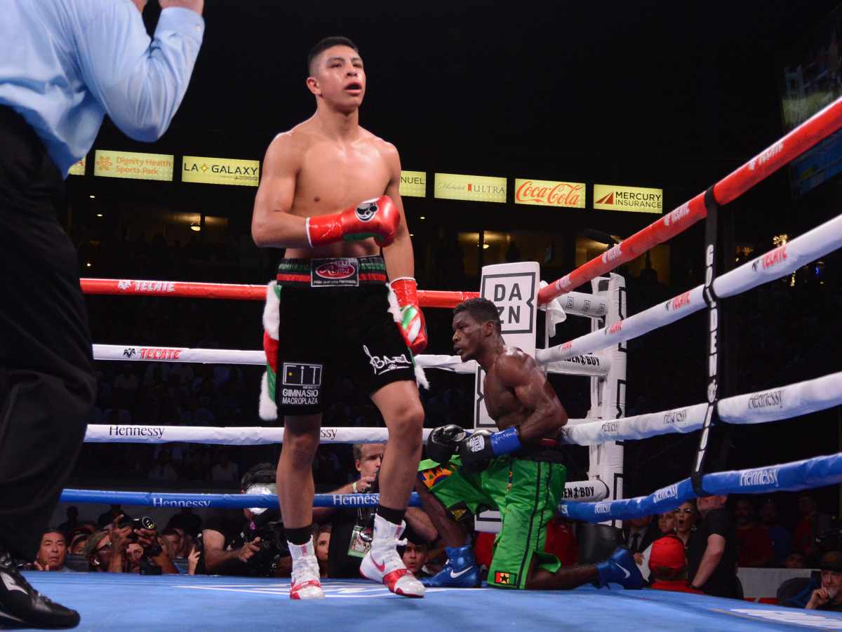 Mexico's-Jaime-Munguia-KOs-Alottey-and-Franchon-Crews-Unifies