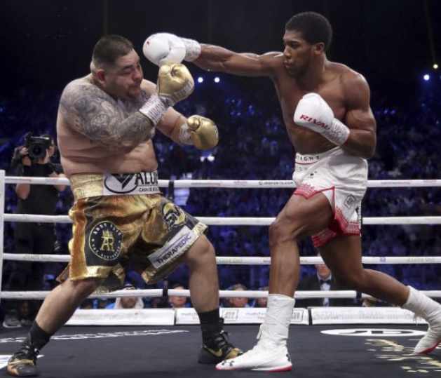 News Flash-Joshua-Flummoxes-Ruiz-in-a-Monotonous-Fight