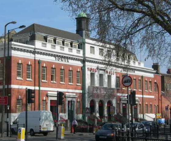 Frampton-and-Conlan-Victorious-at-Venerated-York-Hall