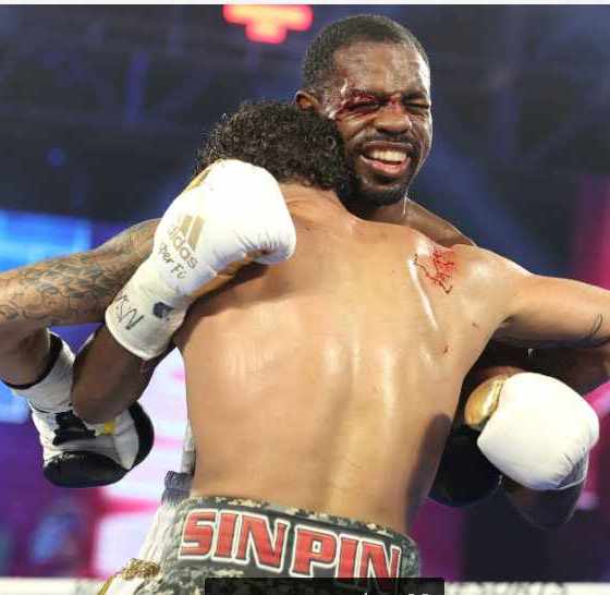 Fast-Results-from-the-Bubble-Herring-Retains-His-Title-in-a-Messy-Fight