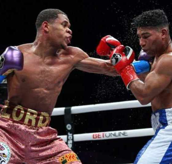 No-Knockout-for-Devin-Haney-But-He-Outclasses-Gamboa-to-Retain-His-Title