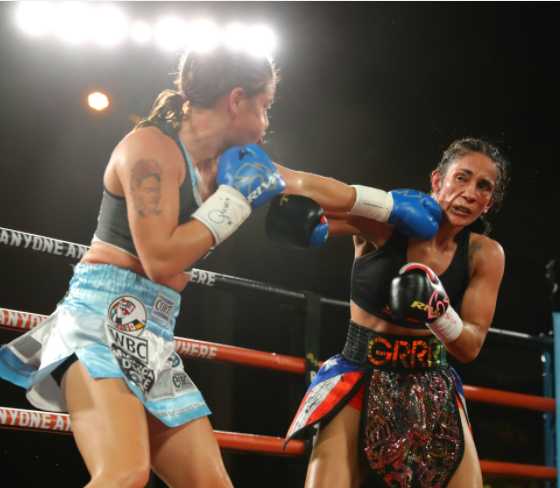 Amanda-Searrano-Dominates-and-KOs-Daniela-Bermudez-in-Old-San-Juan