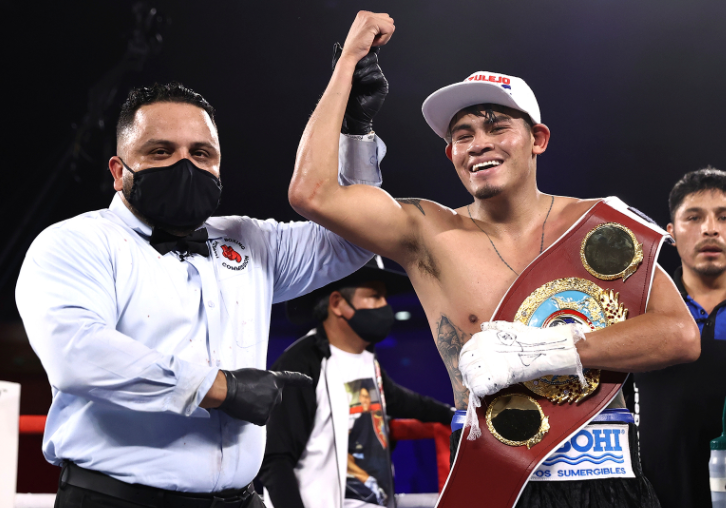 Fast-Results-from-Kissimmee-Navarette-TKO-12-Diaz-Berlanga-UD-8-Nicholson