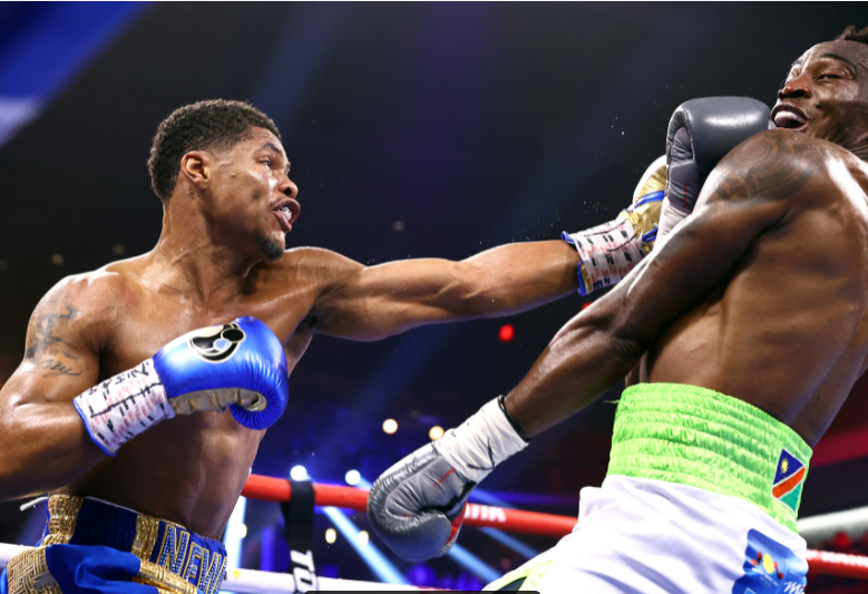 Fast-Results-from-Las-Vegas-Shakur-Wins-a-Snoozer-Pedraza-Stops-Rodriguez