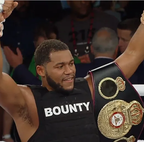 Fast-Results-from-the-Big-Apple-Hunter-Bombs-Out-Wilson-Algieri-Wins-Too