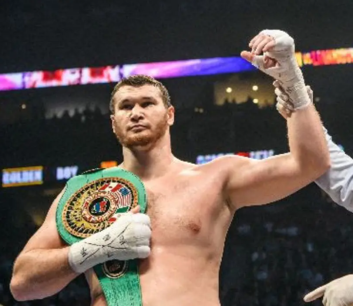 Boxing-Odds-and-Ends-The-Russian-Lion-An-Exemplary-Judge-and-More