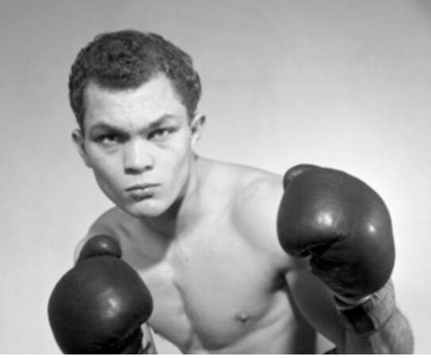 R.I.P.-Carlos-Ortiz-Former-Lightweight-Champion-and-Hall-of-Fame-Inductee