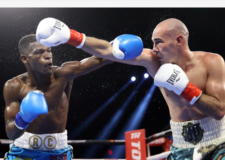 Jose-Pedraza-and-Richard-Commey-Fight-to-a-Draw-at-the-Hard-Rock-in-Tulsa