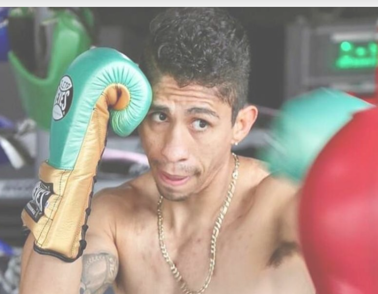 Rey-Vargas-Ascends-and-Begins-his-Search-of-a-Third-World-Championship