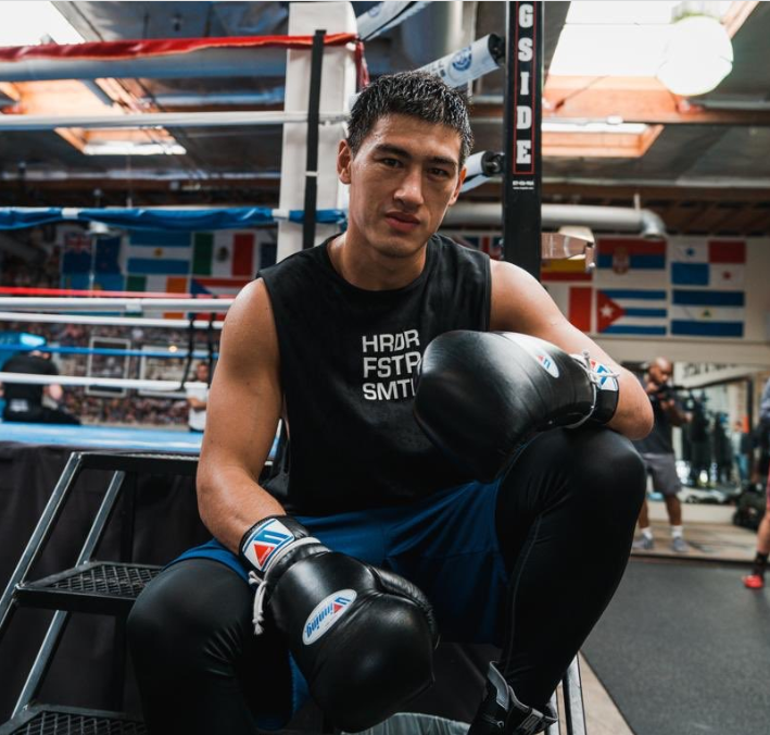 Dmitry-Bivol-is-the-TSS-2022-Fighter-of-the-Year