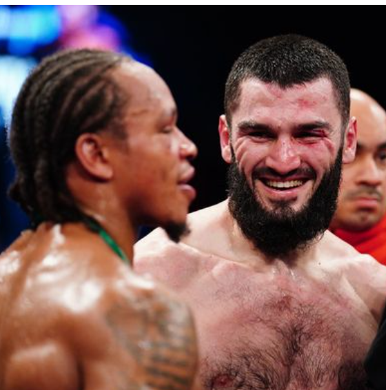 Artur-Beterbiev-TKOs-Anthony-Yarde-in-a-London-Firefight