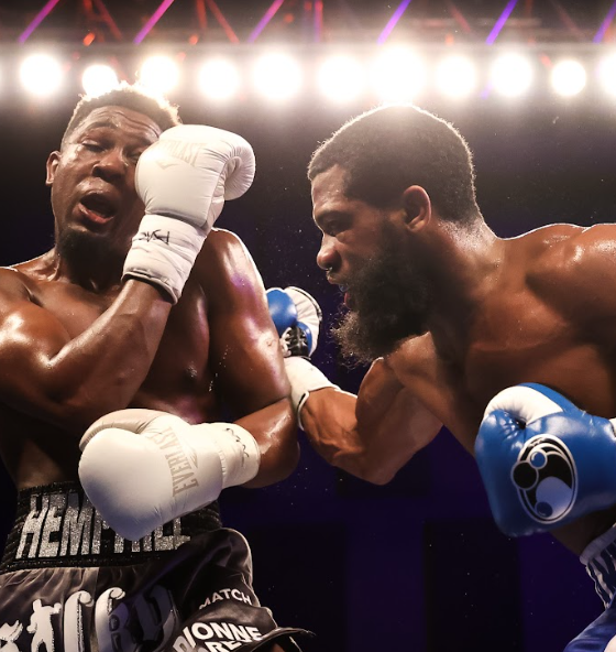 David-Dynamite-Stevens-KOs-Sean-Hemphill-on-ShoBox