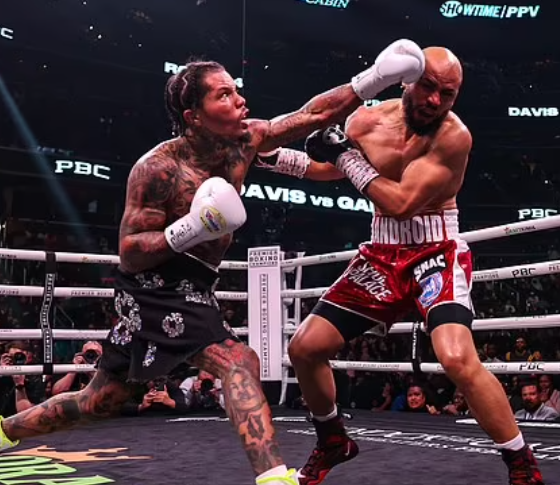 Tank-Davis-TKOs-Garcia-Boots-Ennis-Shuts-Out-Chukhadzhian