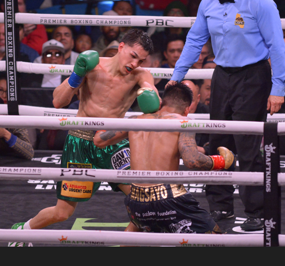 Figueroa-Outpoints-Magsayo-in-a-Battle-of-Former-Champions-in-Ontario