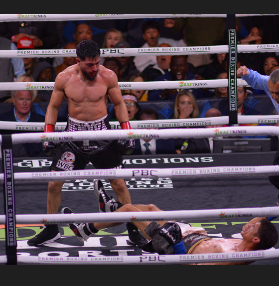 Brian-Mendoza-KOs-Sebastian-Fundora-in-a-Shocker