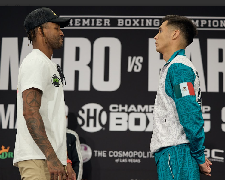 Super-Lightweights-Take-Center-Stage-at-the-Cosmo-on-Saturday