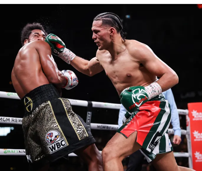 Benavidez-Dismantles-Andrade-Will-Canelo-Be-Next?