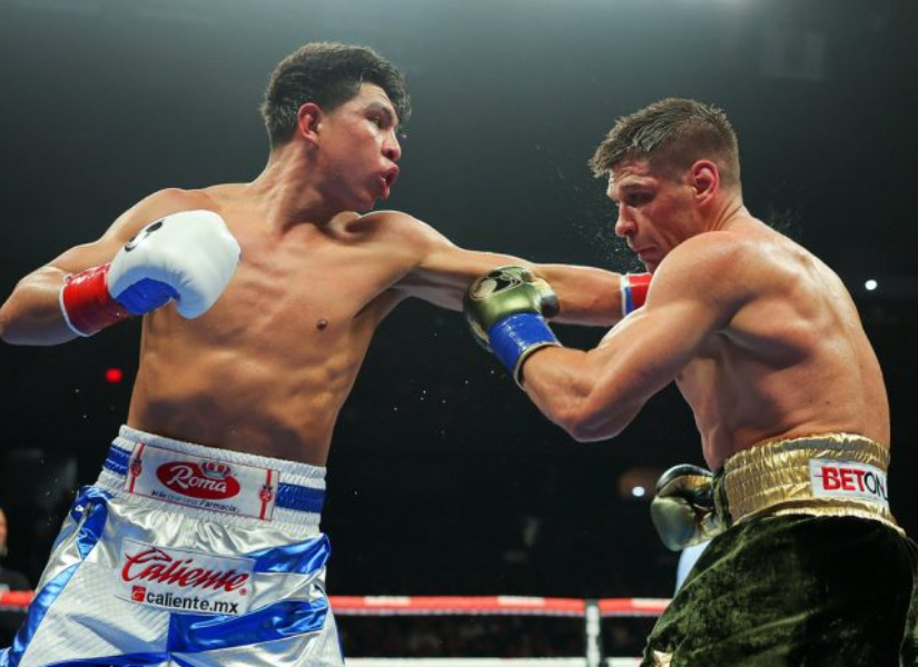 Munguia-Derevyanchenko-is-the-2023-TSS-Fight-of-the-Year