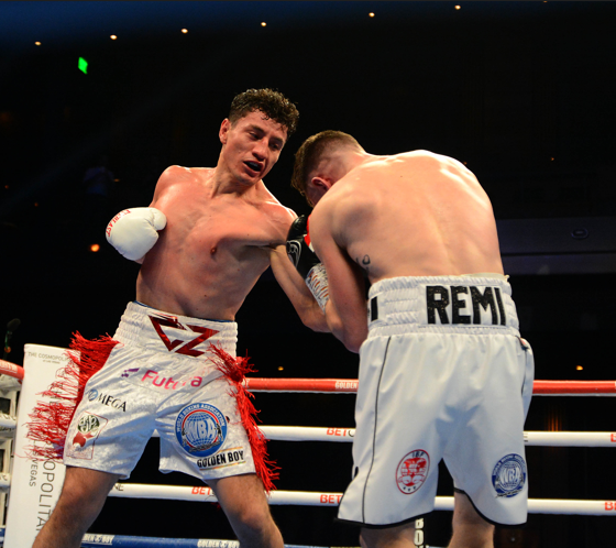 William-Zepeda-Demolishes-Maxi-Hughes-on-a-Flimsy-Card-at-the-Cosmo