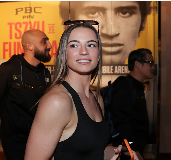 The-Sky-os-the-Limit-for-Globetrotting-Aussie-Featherweight-Skye-Nicolson