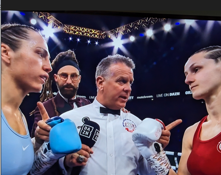 Ellie-Scotney-and-Rhiannon-Dixon-Win-World-Title-Fights-in-Manchester