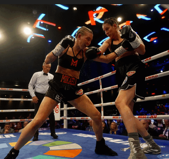 Mikaela-Mayer-Motors-Past-Mary-Spencer-in-Montreal