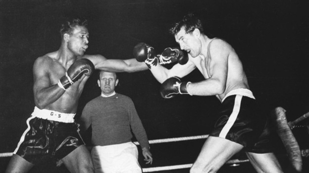 December-25:-This-Day-in-Boxing-History - Sugar-Ray-Robinson’s-Christmas-Day-Fight.jpg