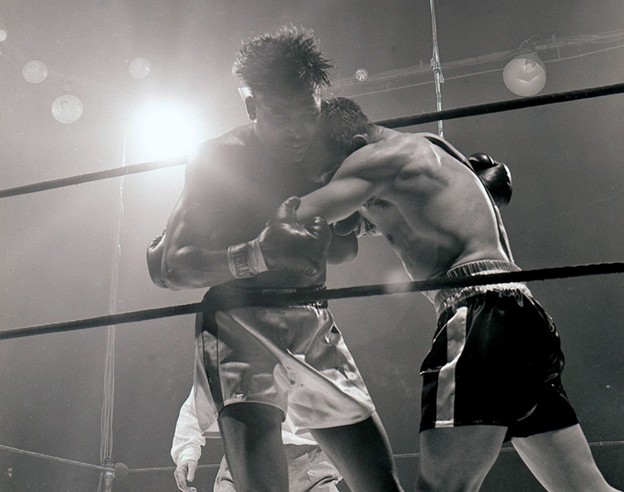 January-2:-This-Day-in-Boxing-History - Title-Changes-and-Defining-Fights.jpg